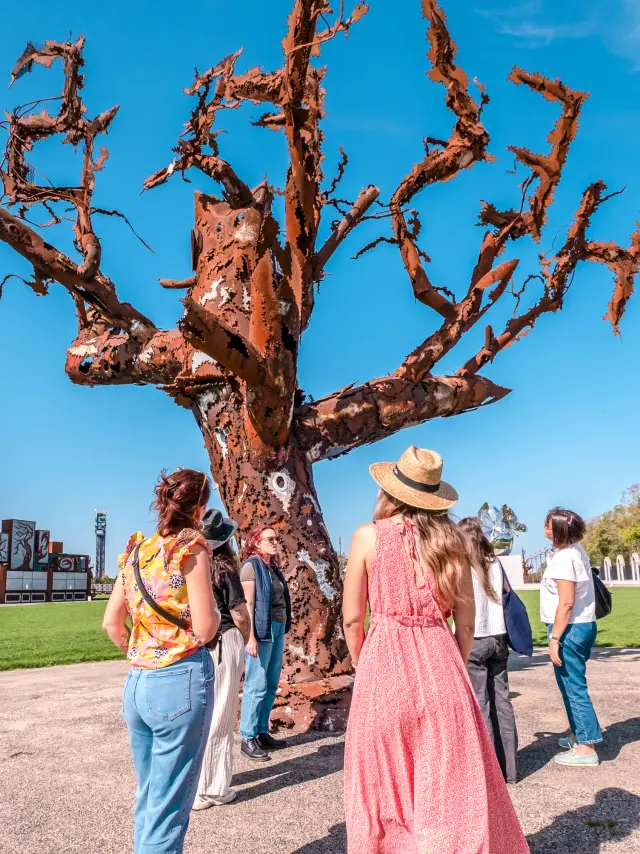 Des visites guidées sur le site du Hellfest, plus grand festival metal du monde